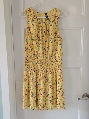Design Lab Lord & Taylor Yellow Floral Mini Dress